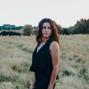 Meet your Posher, Holly